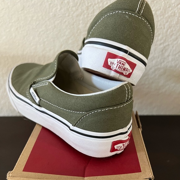 Classic slip on vans - Picture 2 of 5